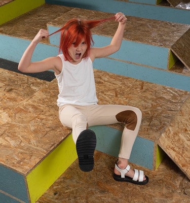 Desktop_Tile_Klaire_Kids.jpg