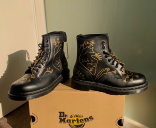 DIY DOCS La Customisation par Dr. Martens