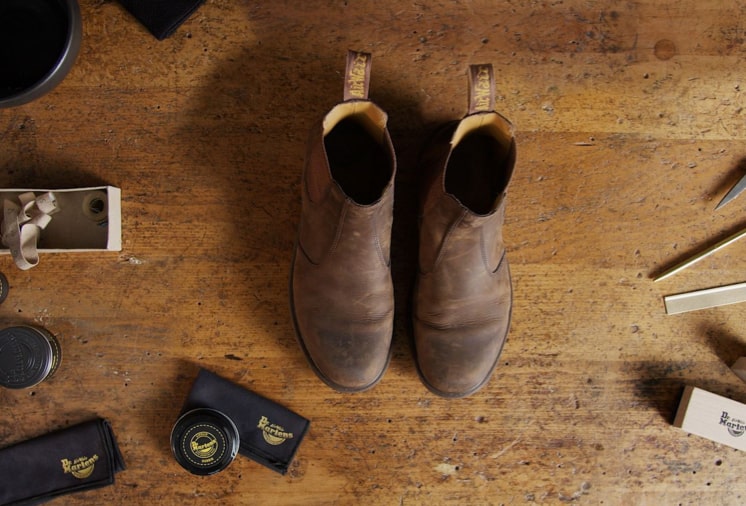 How to apply Dubbin to your boots 