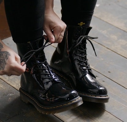 how to clean leather doc martens